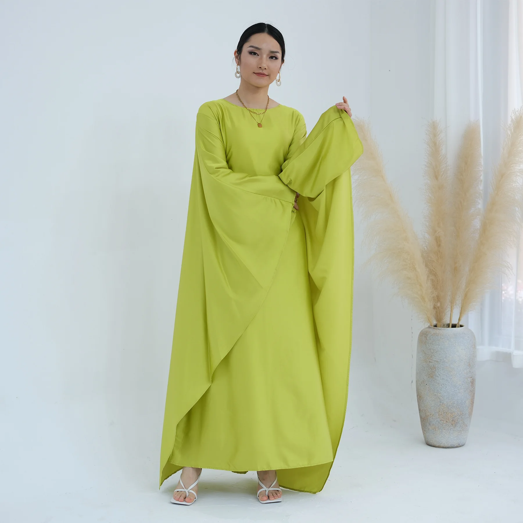 

Eid Ramadan Women Muslim Modest Dress Luxury Dubai Satin Abaya Party Outfit Fashion Turkey Robe Islam Jalabiya Kebaya Arab Gown