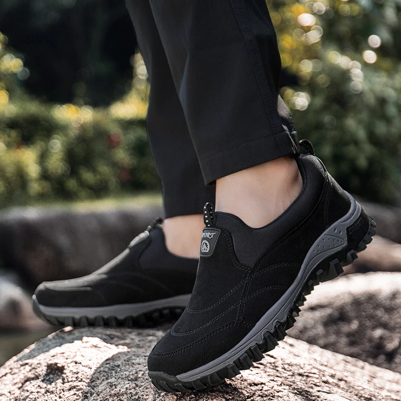 New Casual Shoes Men Sneakers Outdoor Walking Shoes Loafers Men Comfortable Hiking Footwear Slip on lightweight Plus Size 46