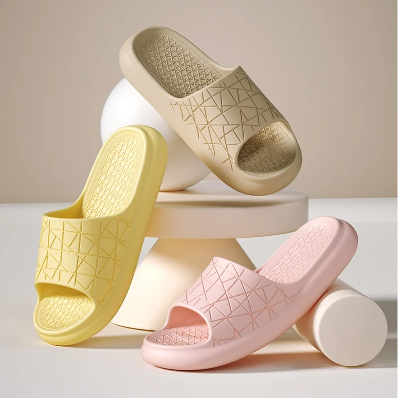 

Летние женские тапочки без запаха для дома и ванной, нескользящие.