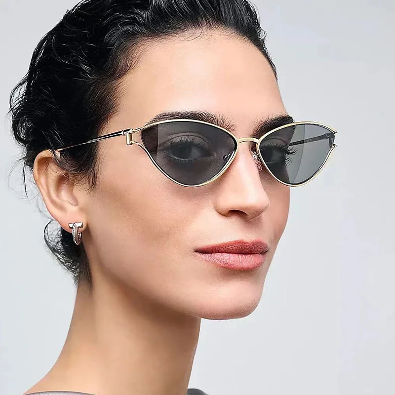Metal Cat Eye Sunglasses Women Stylish Gradient Retro  display picture 1