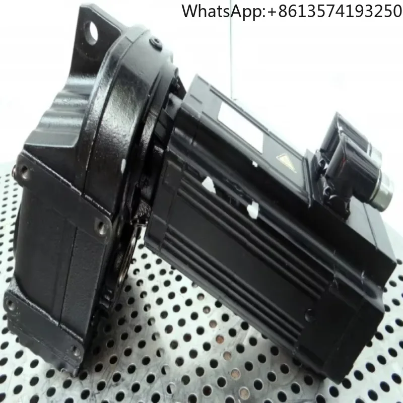 

SEW Eurodrive FA37B/R CMPZ71S/KY/AK0H/SM1 Серводвигатель-редуктор I=12,87 -Un-