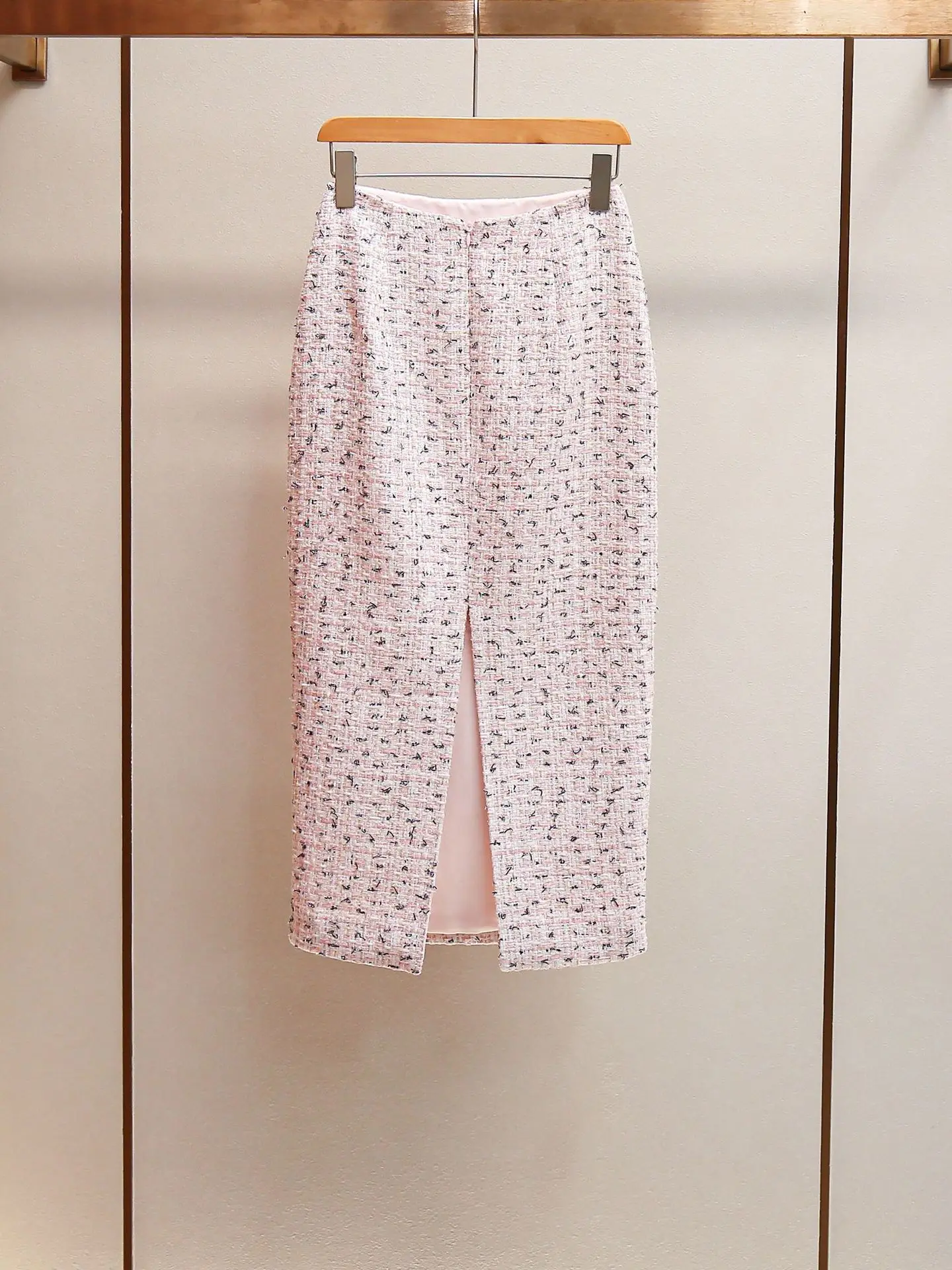 

Spring/Summer Pearls Diamonds Women's Set Tweed Pink Set Back Slit Midi Skirt + Short Sleeve Round Neck Coat