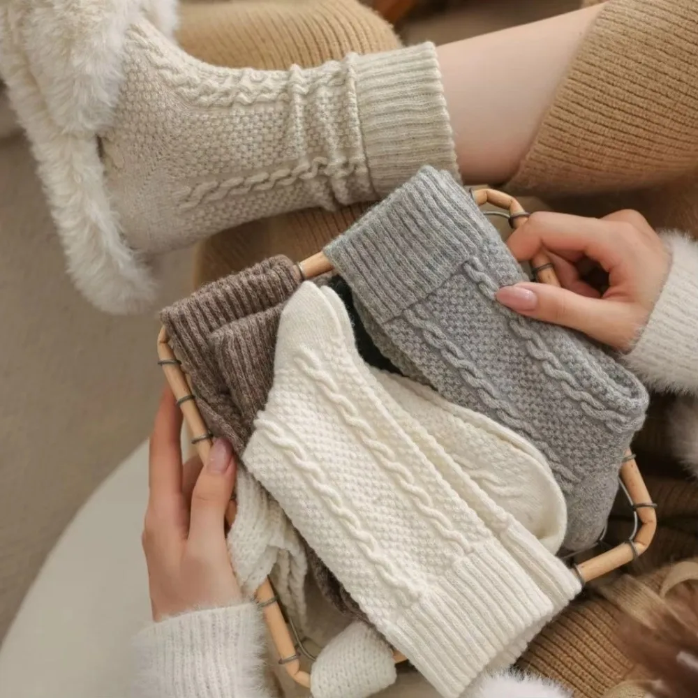 

New Vintage Winter Socks Warm Breathable Middle Tube Socks Thickened Soft Sleeping Socks Christmas Gifts