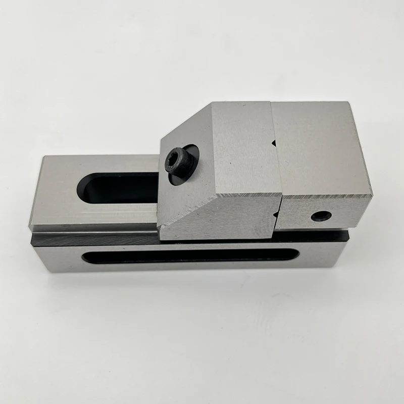 2025 Sell Hot 50mm Mini Bench Vise Manual Gear Core Precision 0.005mm Accuracy 58-62HRC Jaw Hardness Tool Steel QKG36 for Sales
