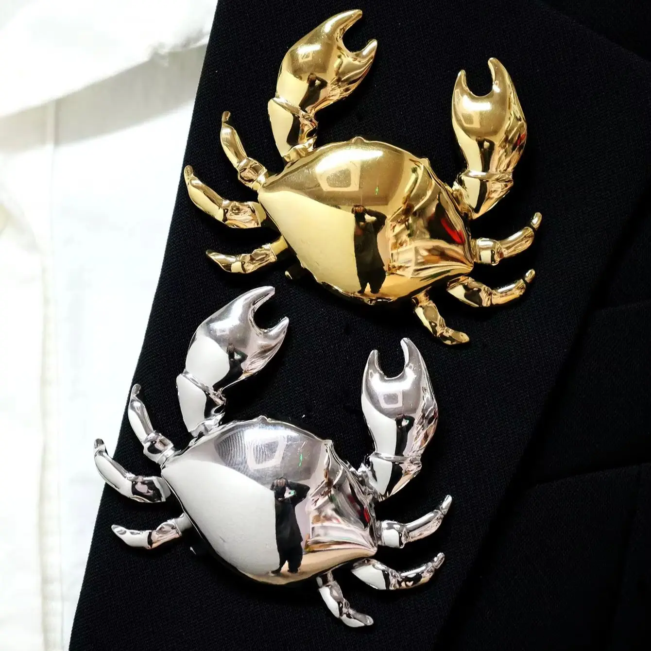 Smooth-Finish Crab Brooch Creative Minimalist Ocean-Inspired Metal Brooch for Women’s Fitted Fashion Dresses and Coats
