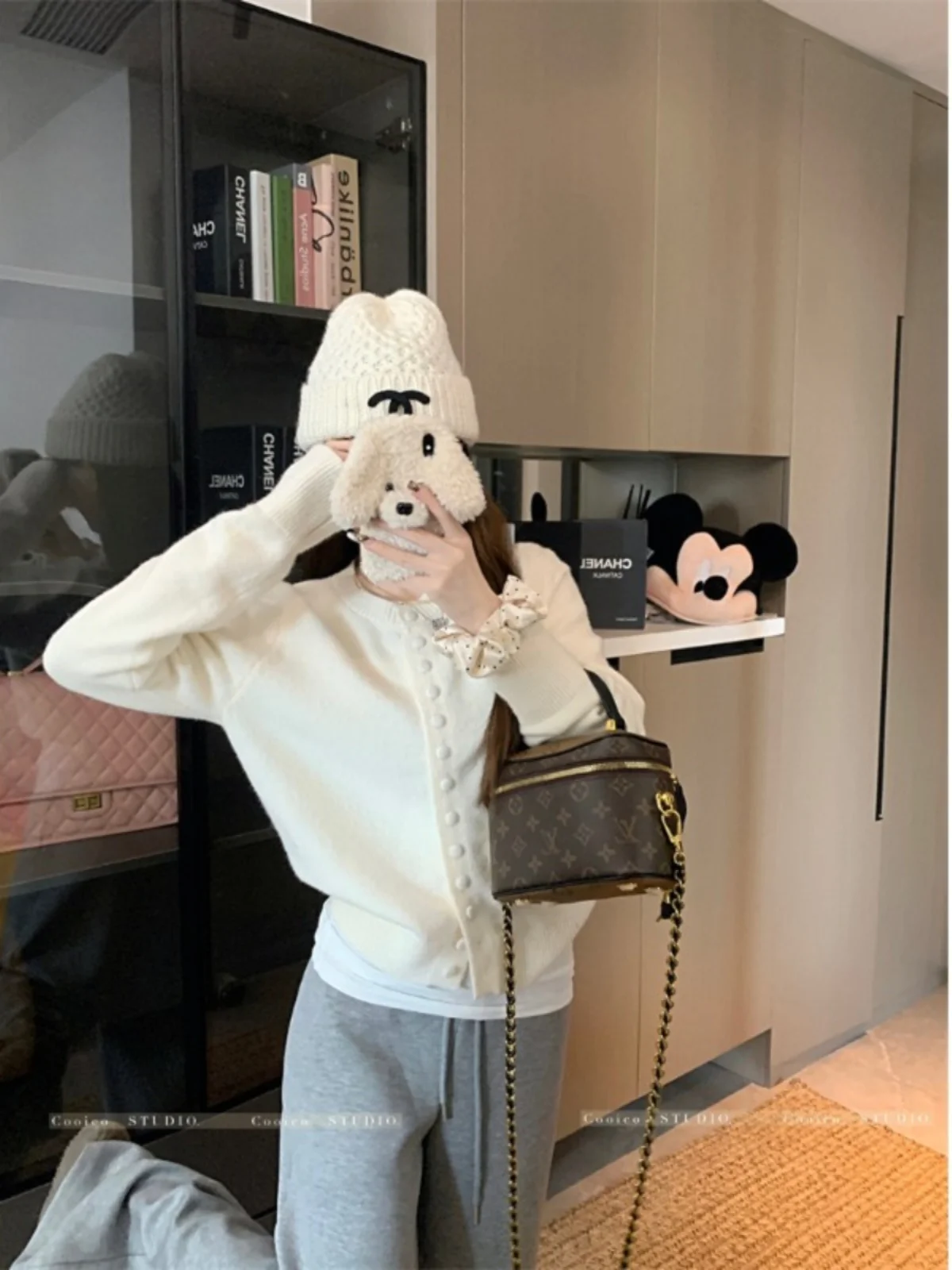 Side profile showing layering over tank top