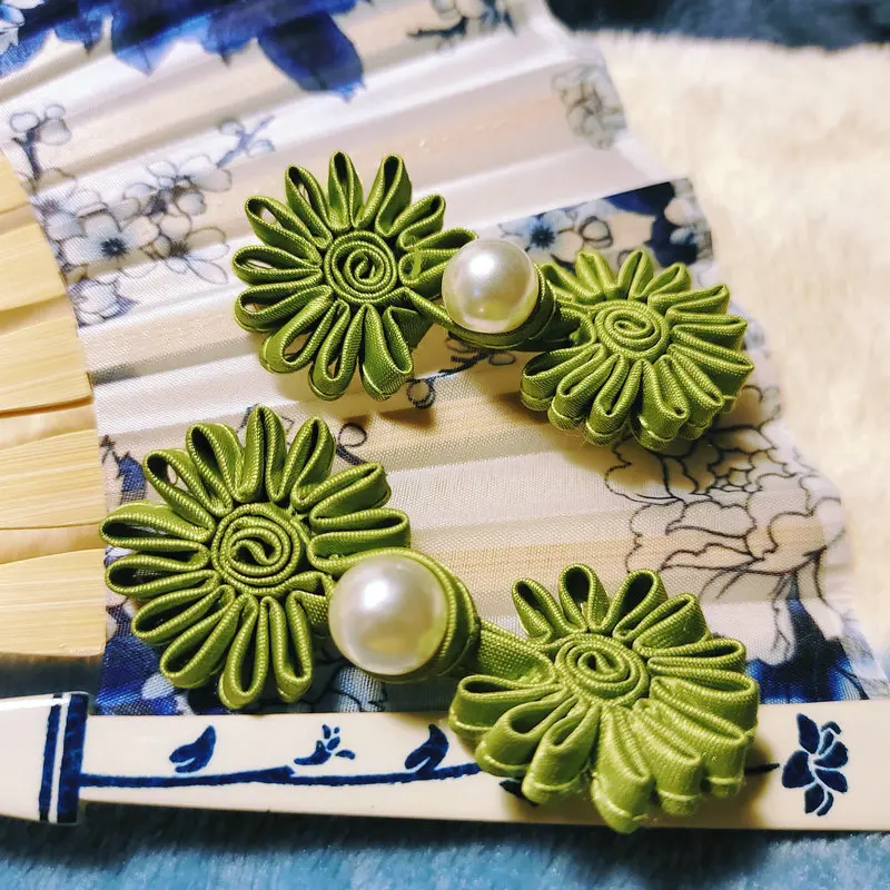 Chinese Classical Knot Cloth Buttons Green Sun Flower Shape Closure Frog For Cheongsam Costume Tang Suit Accessories Old Money