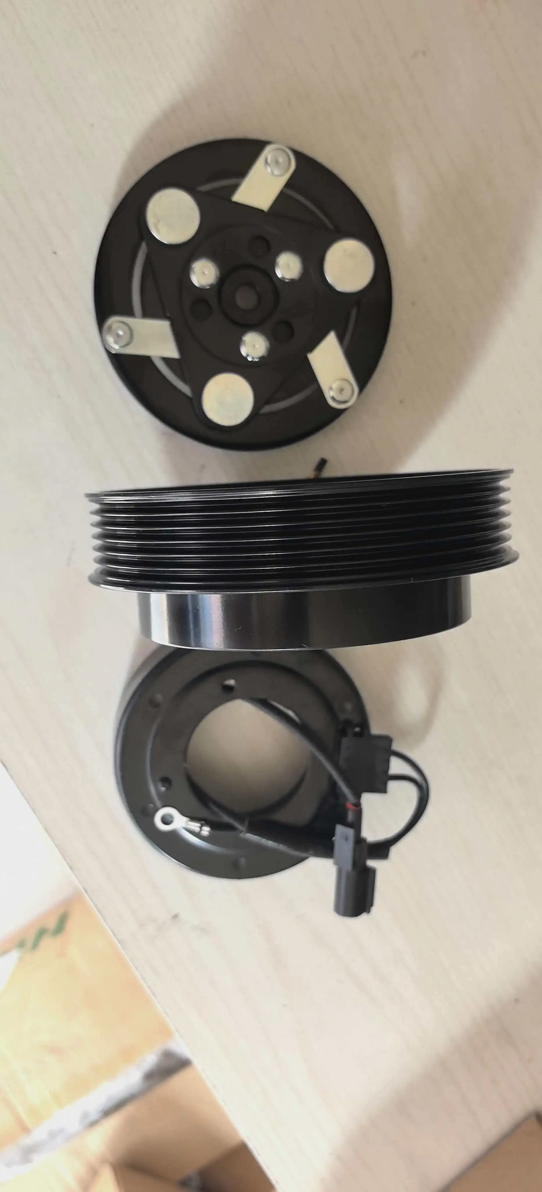 

AC Compressor Clutch For VOLVO XC60 XC70 V60 V70 S60 S80 31267141 31332485 36000282 36001663 36011354 36011359 36002623