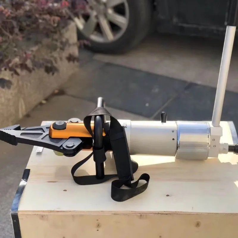 

Portable Multi-Function Hydraulic Pliers Universal Cutting and Expanding Expander Handheld Firefighting Special Tool