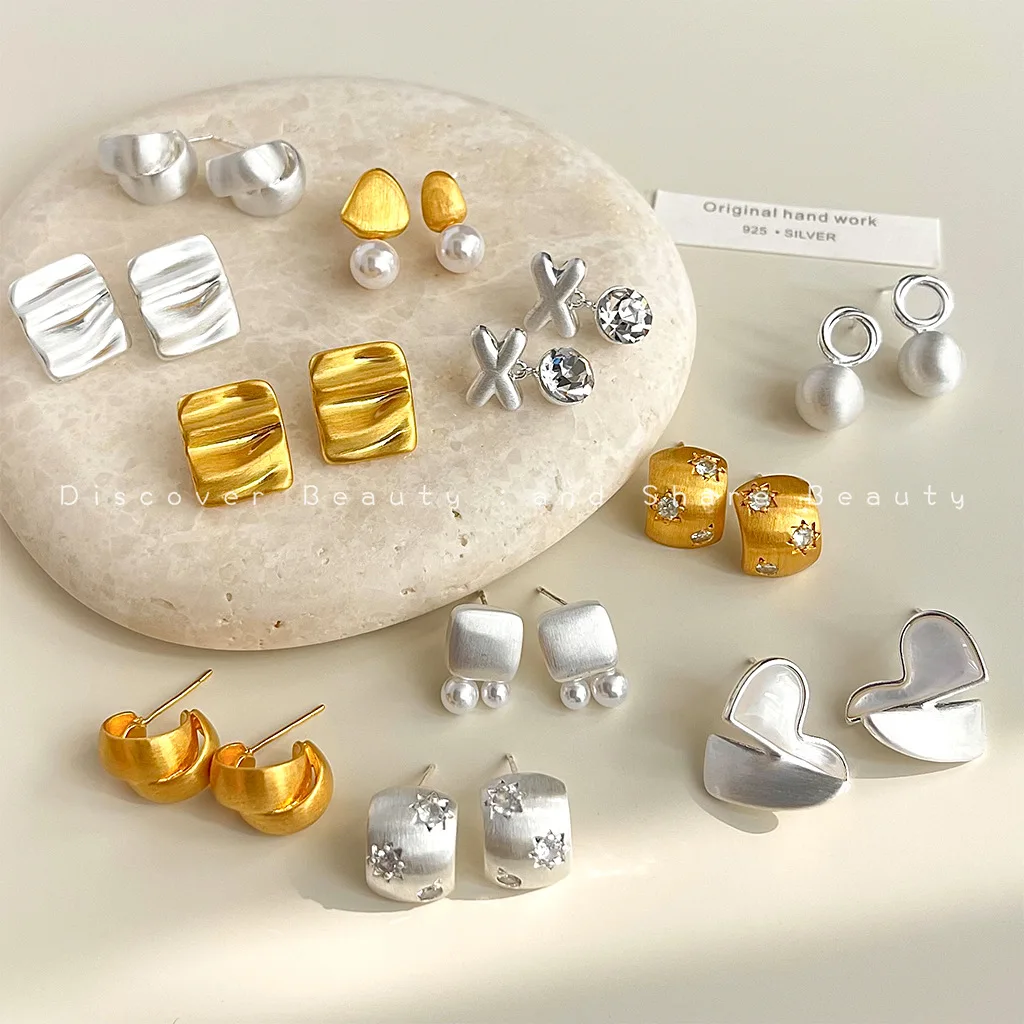 

DIY accessories Frosted texture brushed geometric earrings women's niche design light luxury zircon earrings high-end fashion te