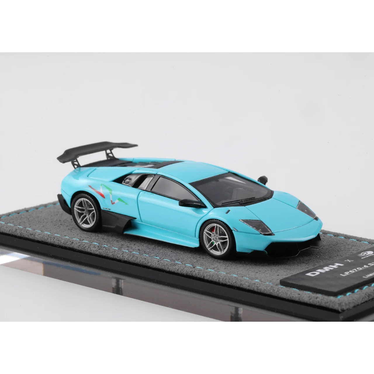 

DMH×RW 1:64 LP670-4 SV limited Edition resin car model collectible gift