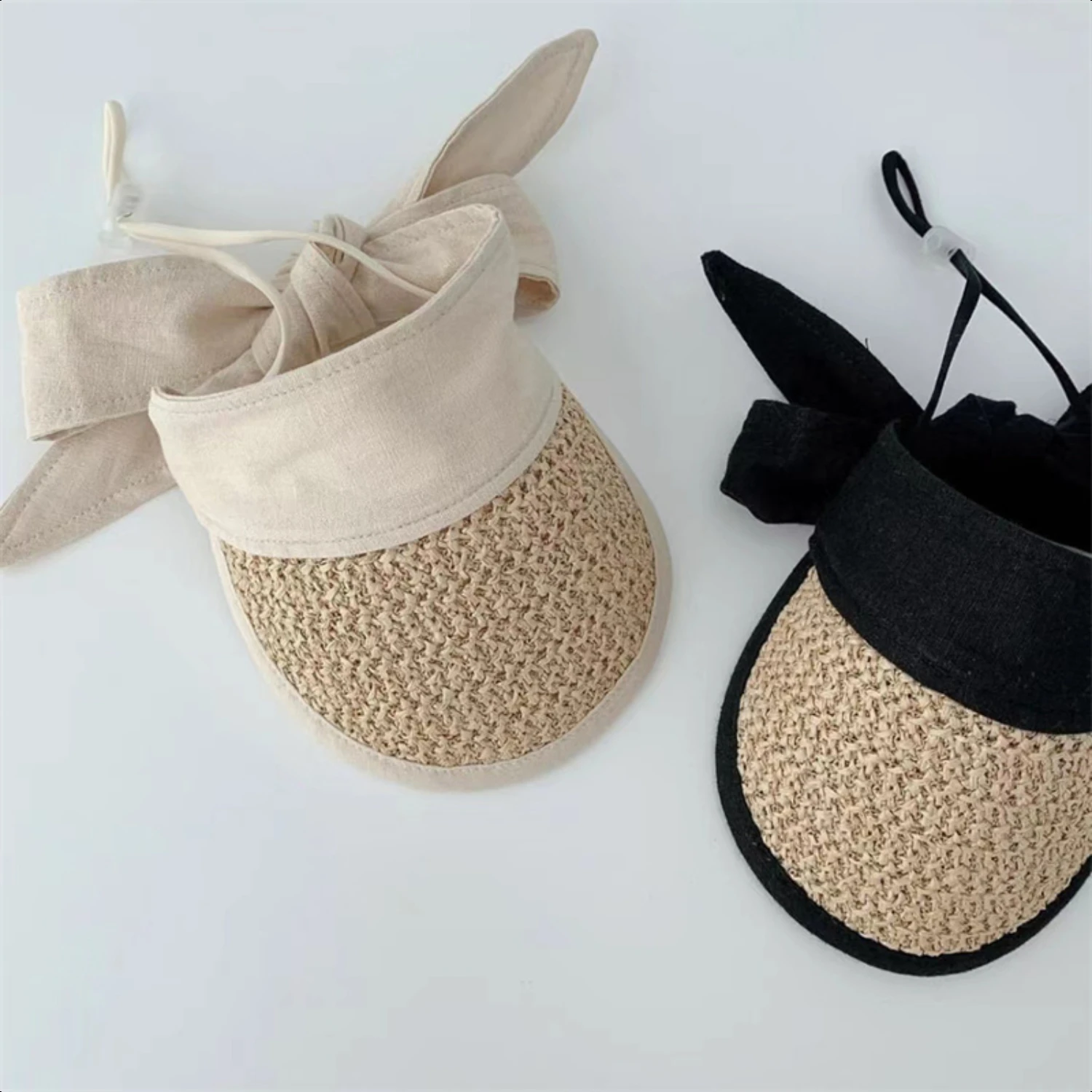 Adorable and charming small dog sun hat, perfect for sunny days and birthday photos. Elevate your furry friend's style with this