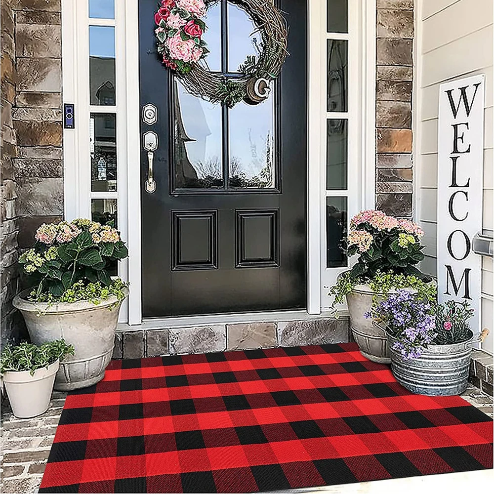 1pc Christmas Floor Mat Red and Black Checker Bath Mat Classic Entry Carpet Front Door Rug for Home Room Kitchen Party Holiday