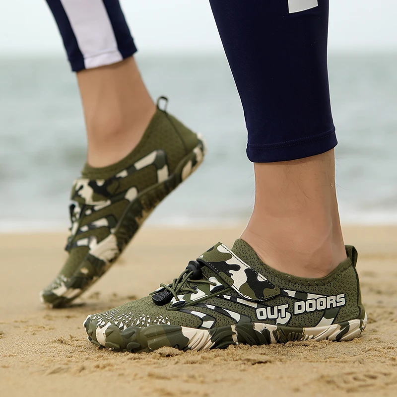 

Quick-Dry Aqua Shoes for Women Men Barefoot Swim Sneakers Lightweight Non-slip Upstream Wading Shoes Unisex Gym Training Shoes