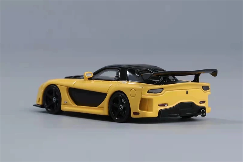 YM 1:64 Mazda RX7 Veilside Fortune 7 Resin Model Car