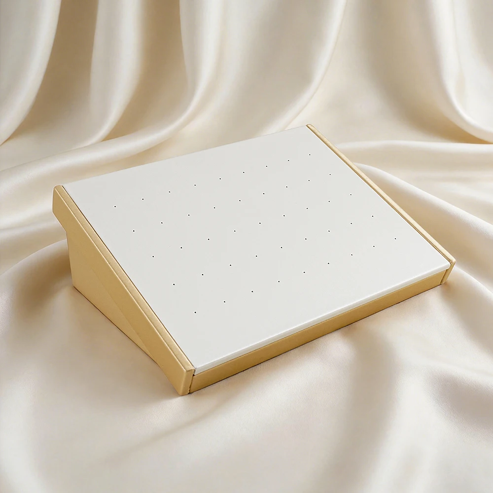 Right Grand High Quality Black Fiberboard Leather Display Stand for 14G 16G Threaded and Threadless Piercing Body Jewelry