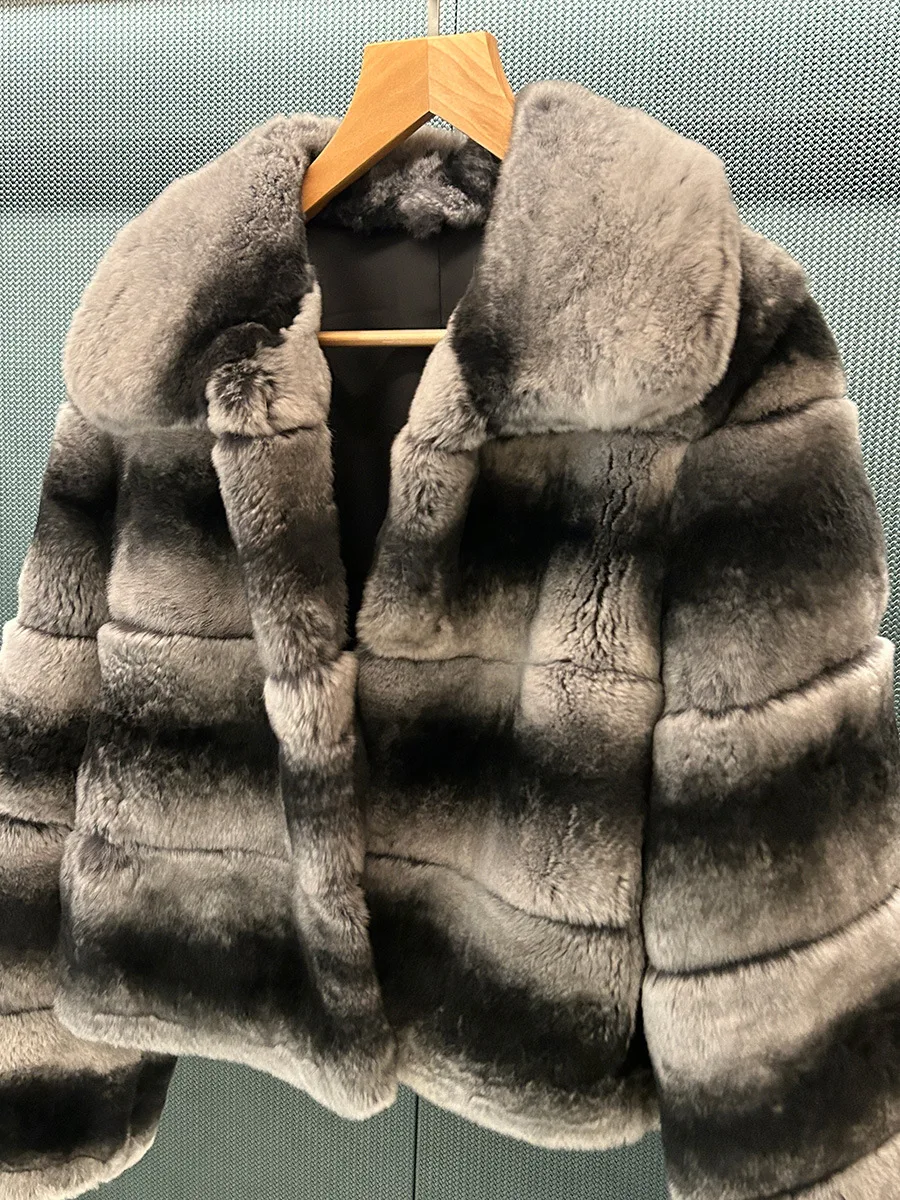 Moda outono/inverno Totoro Padrão Casaco de pele de coelho Rex puro para mulheres