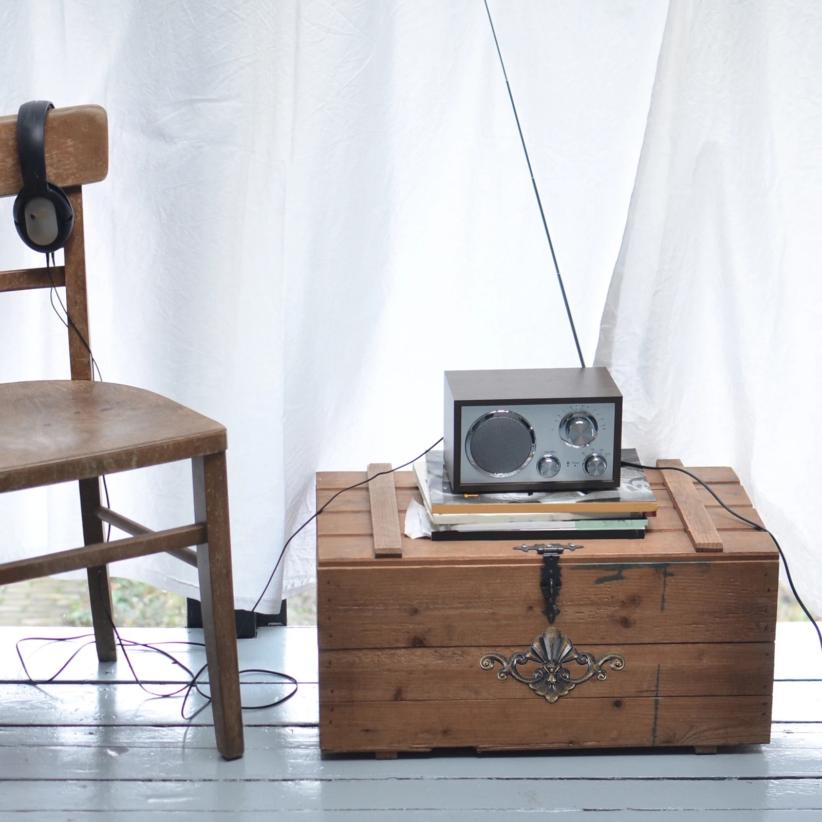 

8Pcs Furniture Box Corner Protectors Retro Design Decorative Cover for Cabinet Desk Jewelry Case DIY Protection