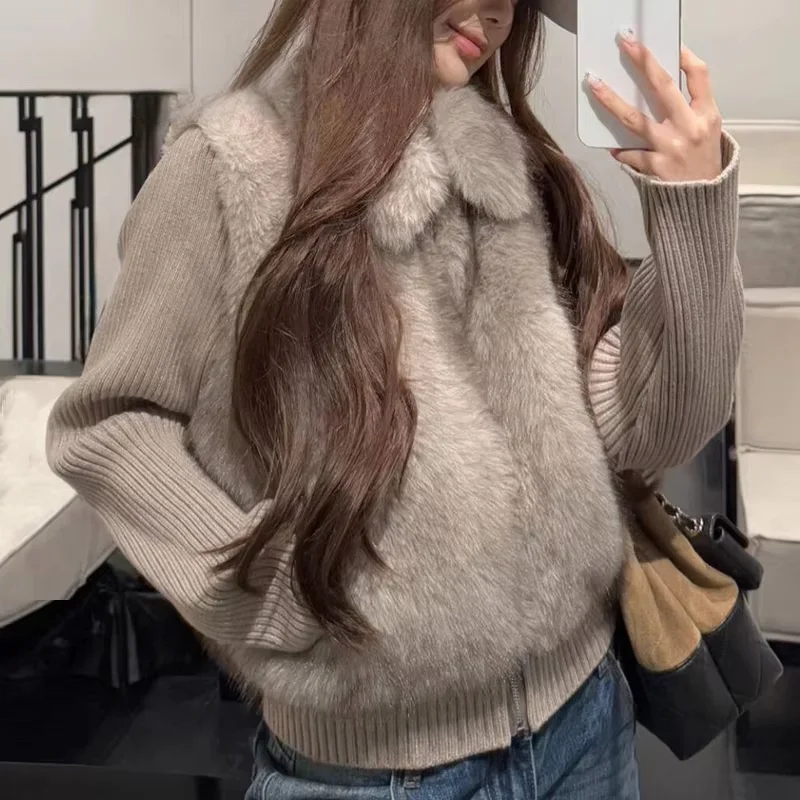 2026 New Russian Winter Warm Faux Fur Coat Women Knit Sleeve Lapel Zipper Thick Plush Plush Outwear Casual Furry Jacket Parkas