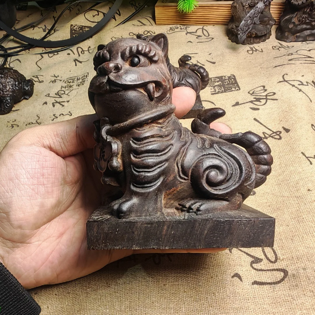 Hand‑Carved Solid‑Wood Tiger‑Lord Figurine Folk‑Style Tiger Ornament, Exquisite Wood‑Craft Statue For Desktop Display Art