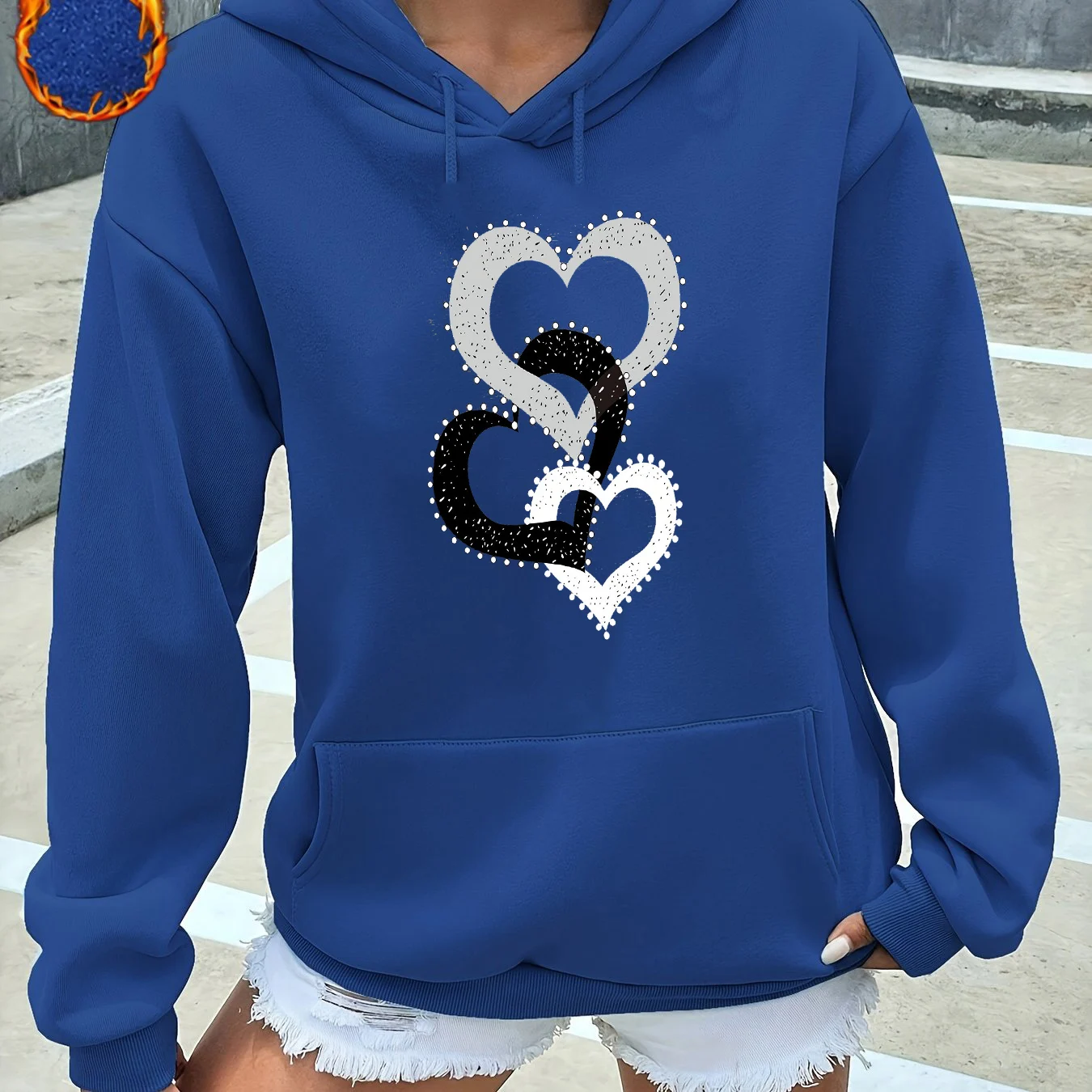 Damska jesienno-zimowa moda, luźna bluza z okrągłym dekoltem, nadrukiem w kształcie serca, długim rękawem, kapturem i sznurkiem.