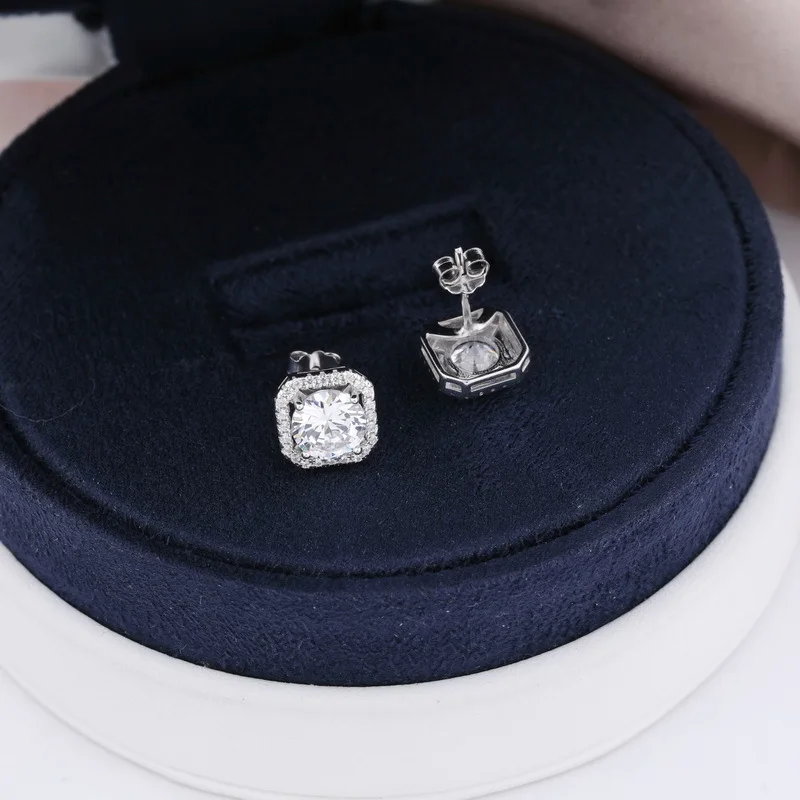 Thumbnail 2 - #7 Trending Silver Earrings Right Now
