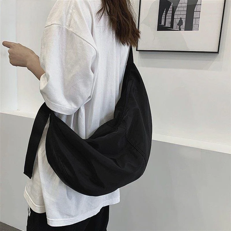 Japanese Style Dumpling Shape Men's Shoulder Bag Casual Compartmented Soft Nylon Backpack for Sports And Daily Use Large Size