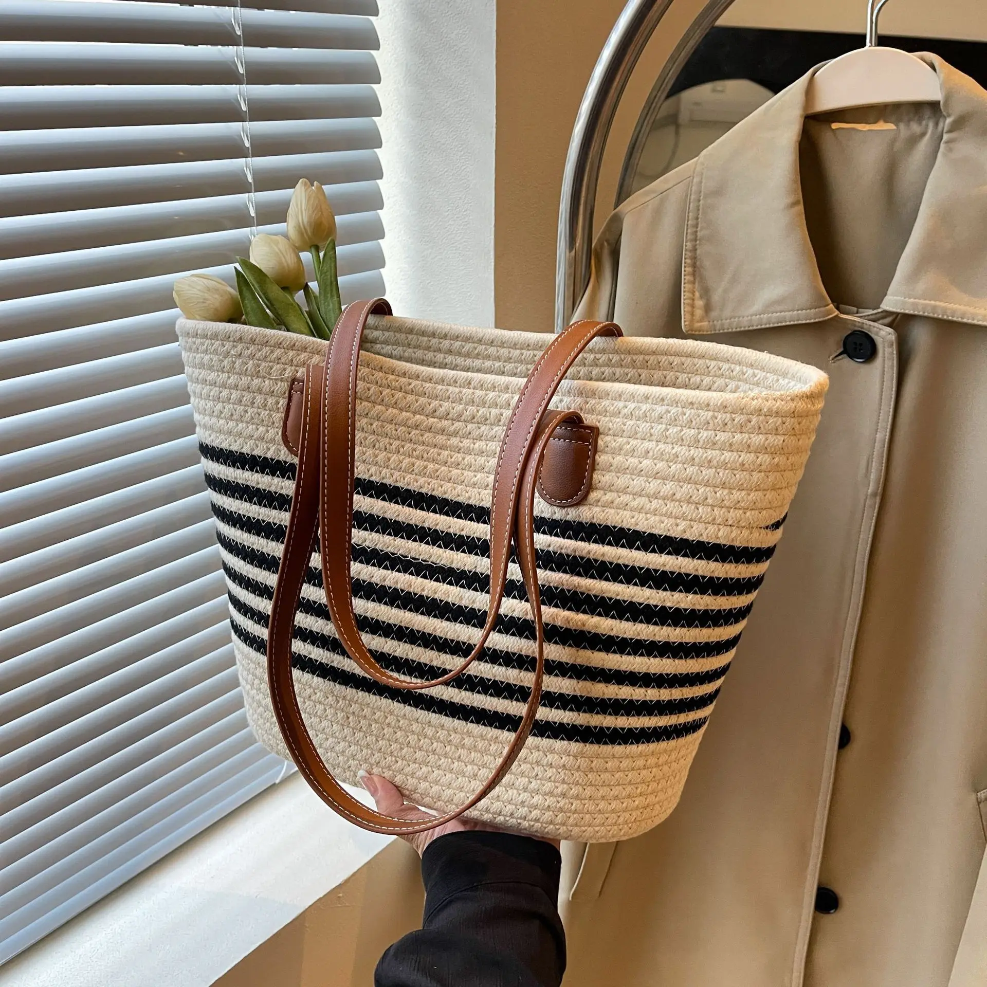 

Casual Large Capacity Striped Bucket Bag Weave Women Shoulder Bags Simple Summer Beach Bag Big Shopper Purses Vacation Travel