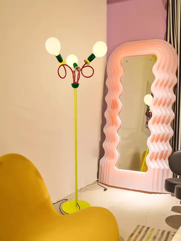 Morden Vintage Living Room Color Floor Lamp Bedroom Lamp Children's Room Cartoon Bedside Lamp LED Home Decoration Standing Light