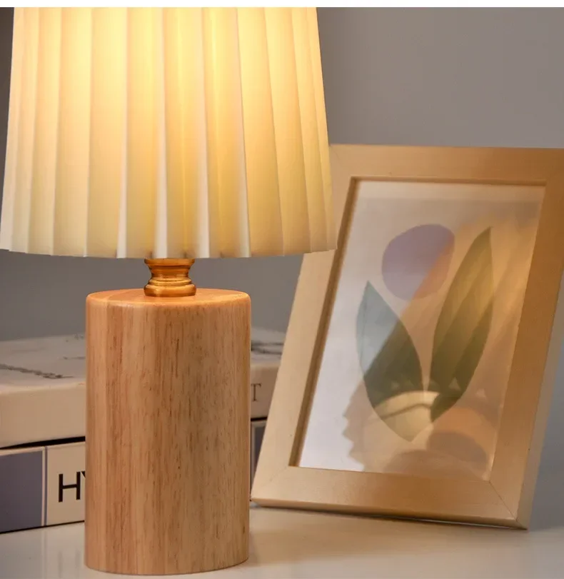 Claeted Medieval Table Lamp Nordic Korean Style Bedroom Bedside Night Light Net Pleated Decorative Solid Wood Atmosphere