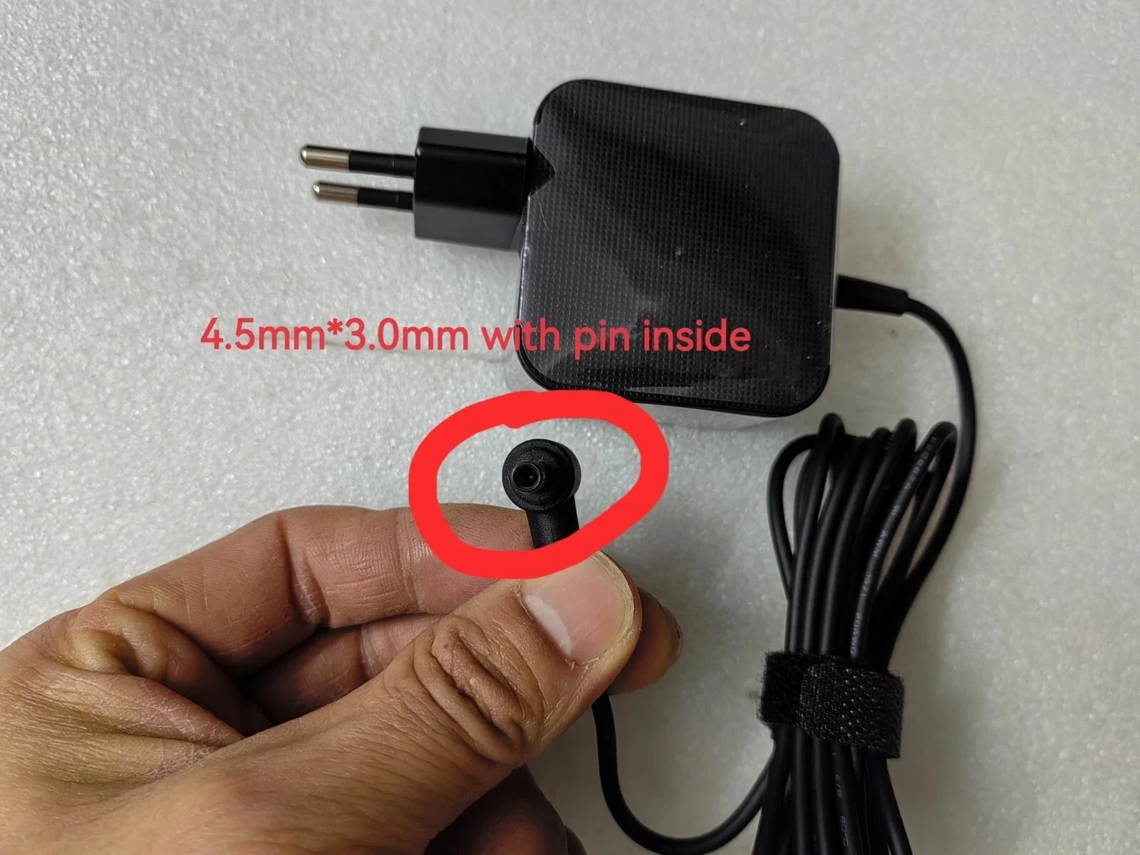 

OEM 19 В 2,37 А 45 Вт ADP-45BW Z (4,5 мм * 3,0 мм Pin) 0A001-01103100 Адаптер переменного тока для ноутбука ASUS Vivobook 15 X1504ZA-NJ199W