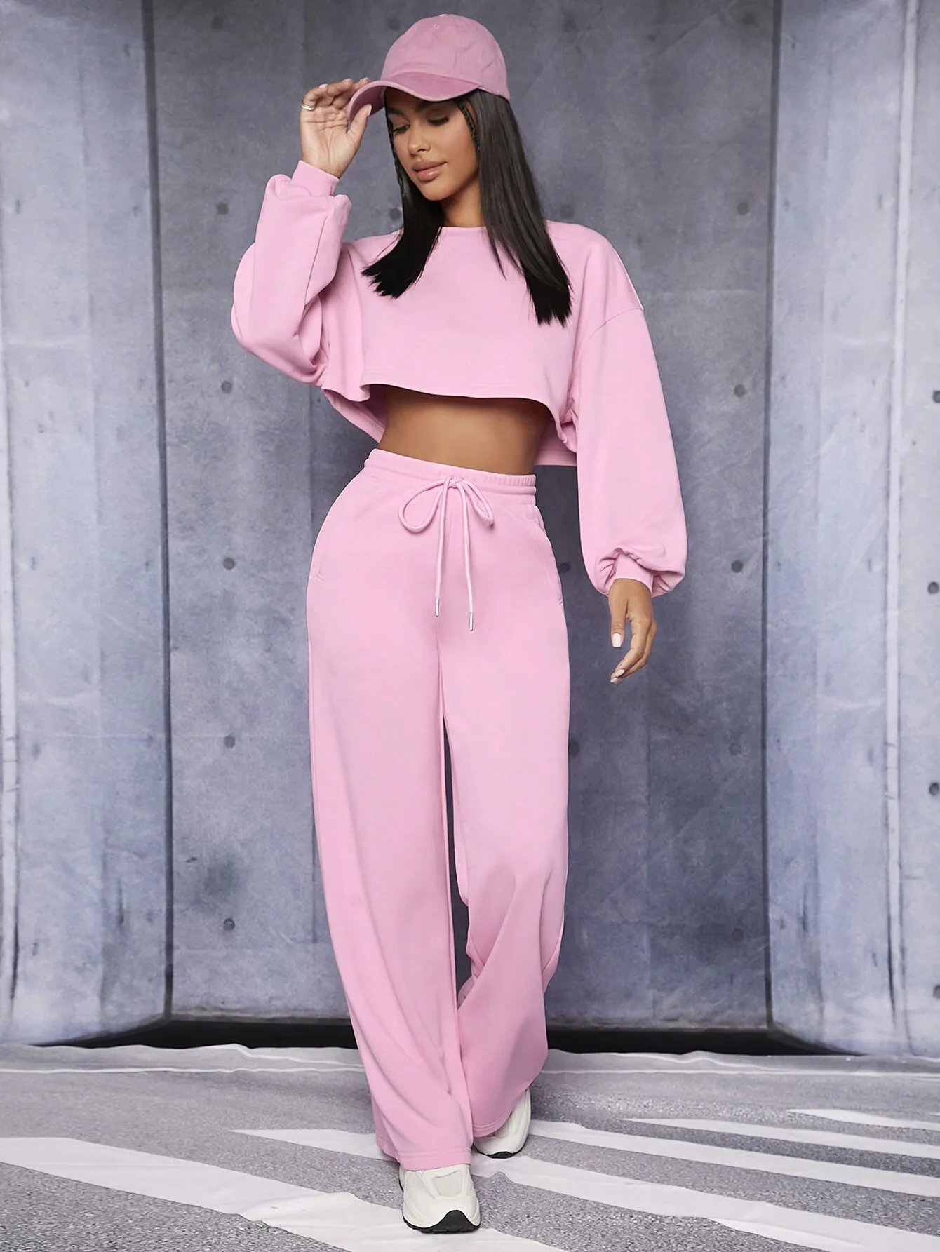 

Pink Drop Shoulder Crop Top & Drawstring Waist Sweatpants Set