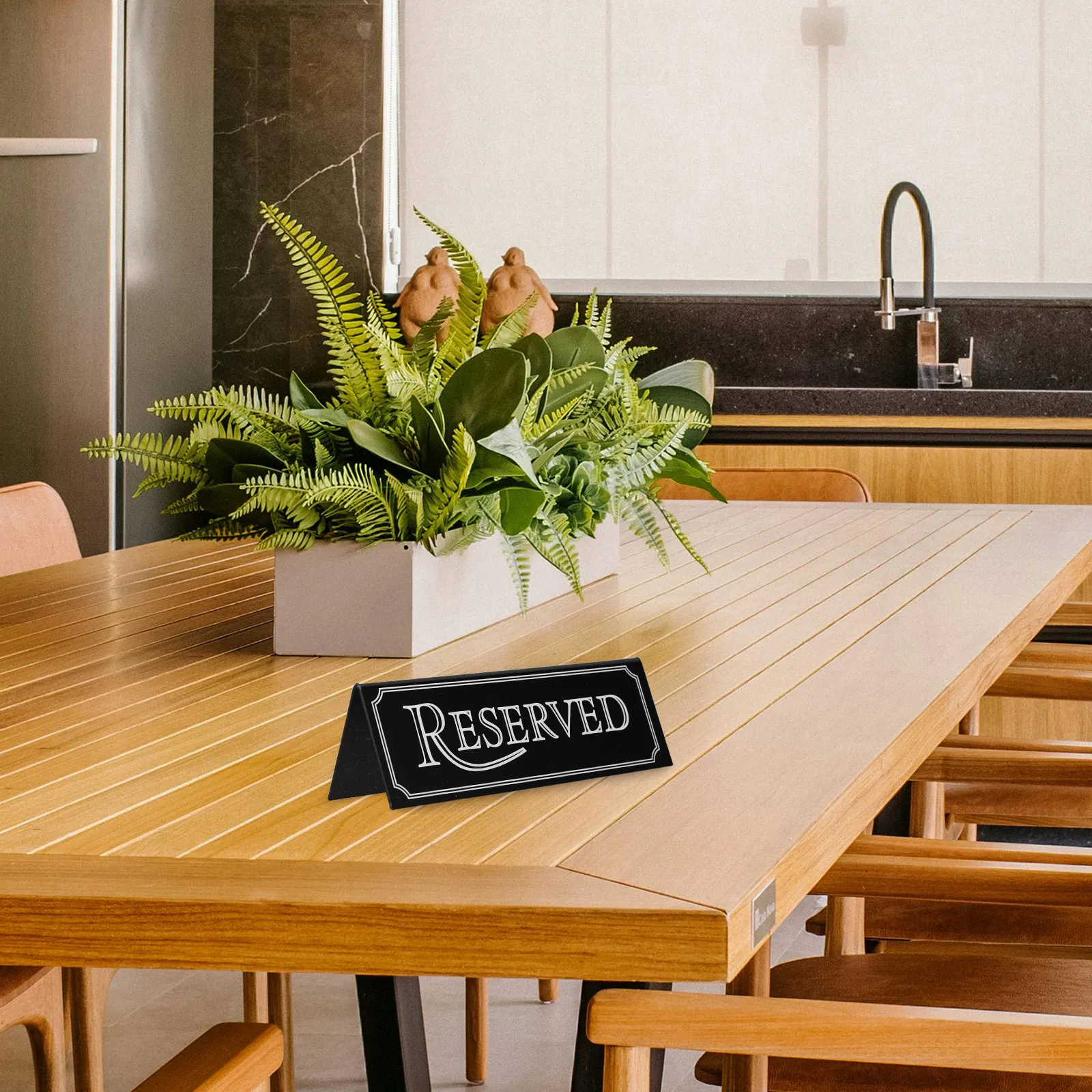 Acrylic Reserved Table Tent Signs 2pcs, Modern Elegant Wedding Seating Signs for Restaurant, Party, Graduation