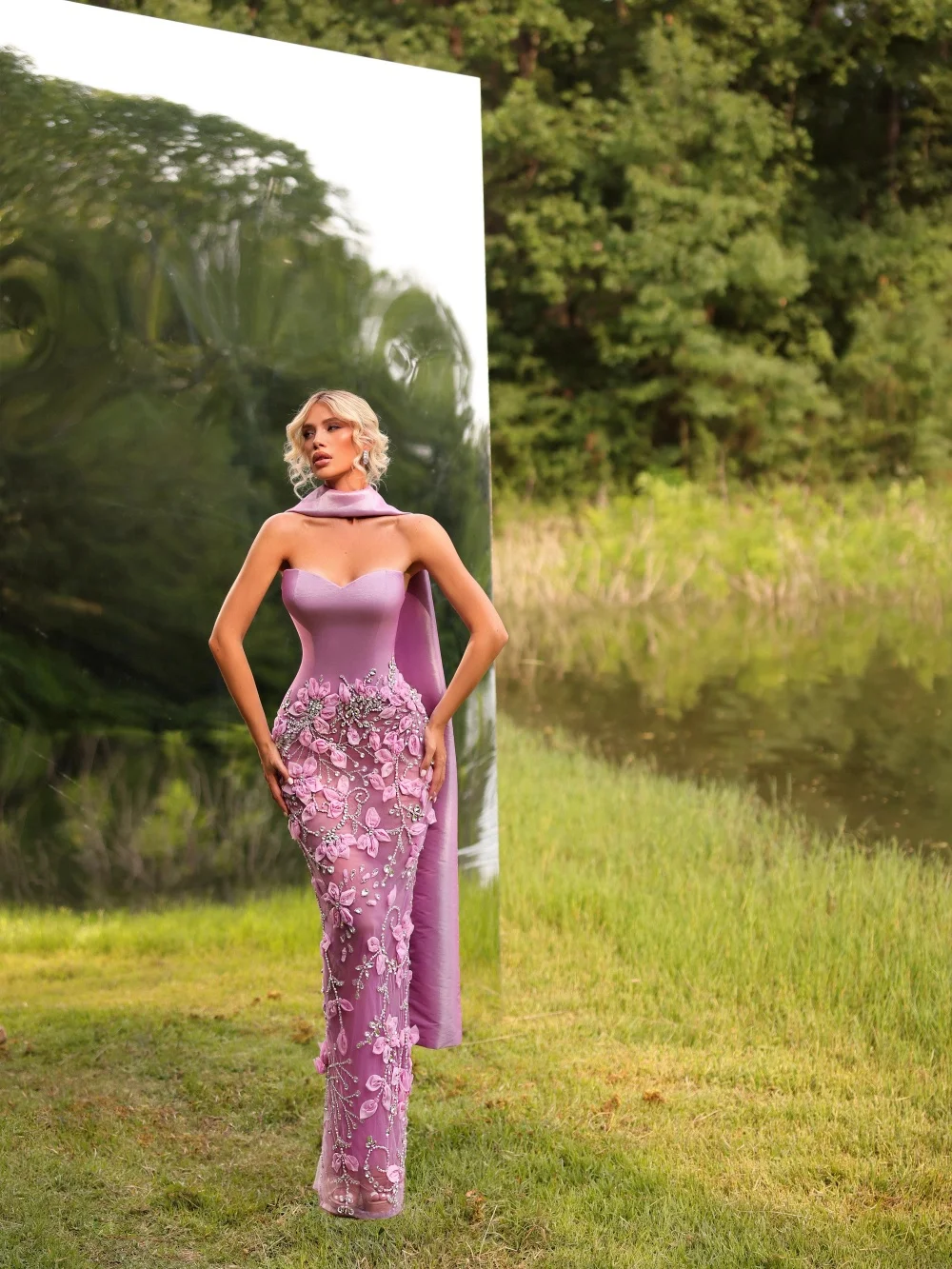 

Charming Sweetheart Evening Dress Elegant 3D Floral Strapless Party Gown Romantic Sleeveless Floor-Length Party Dress فساتي