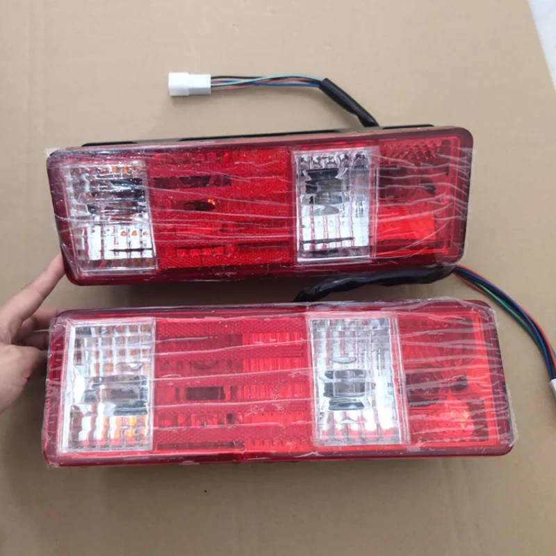 

For to Changan Cross King X3 X1 New Leopard T3 New Leopard mini left and right rear lights brake lights rear taillights