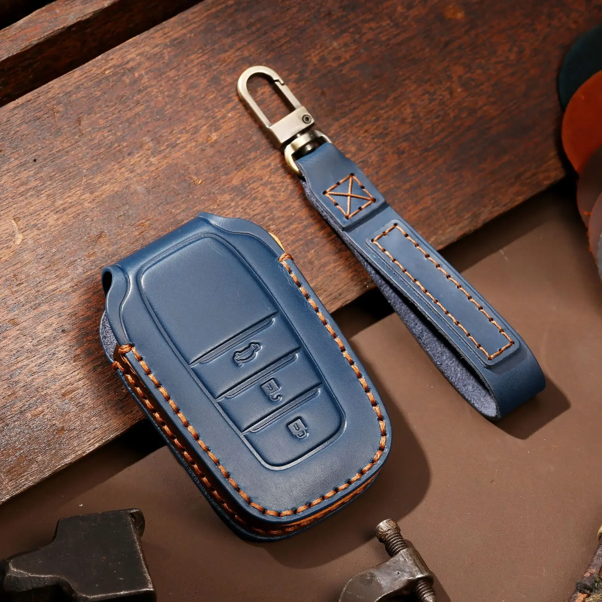 

1pc Car Key Case Cover For Toyota Land Cruiser Prado Crown TLK 200 Yaris Cross Hilux Innova Fortuner Camry RAV4 Venza SIENNA