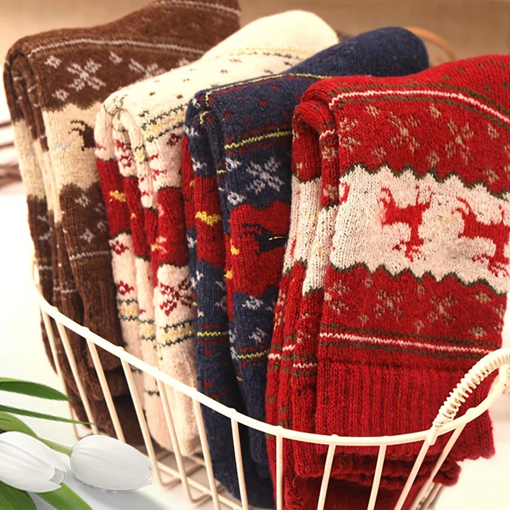 5 Pairs Women Winter Warm Socks Retro Fashion Middle Tube Deer Print Thick Rabbit Sheep Wool Socks Christmas Elk New Year's Sock