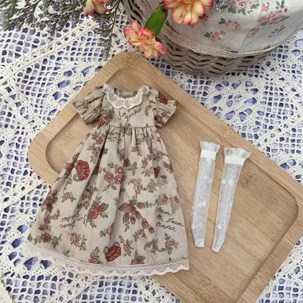 Felpe con cappuccio fatte a mano Pantaloni jeans Moda Casual Abiti con stampa floreale con calzini Accessori fai da te per bambole 1/6 BJD 30 cm