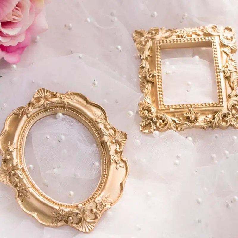 INS Golden Retro Photo Frame Ornaments Vintage Small Jewelry Positioning Frame Jewelry Display Props Home Decoration