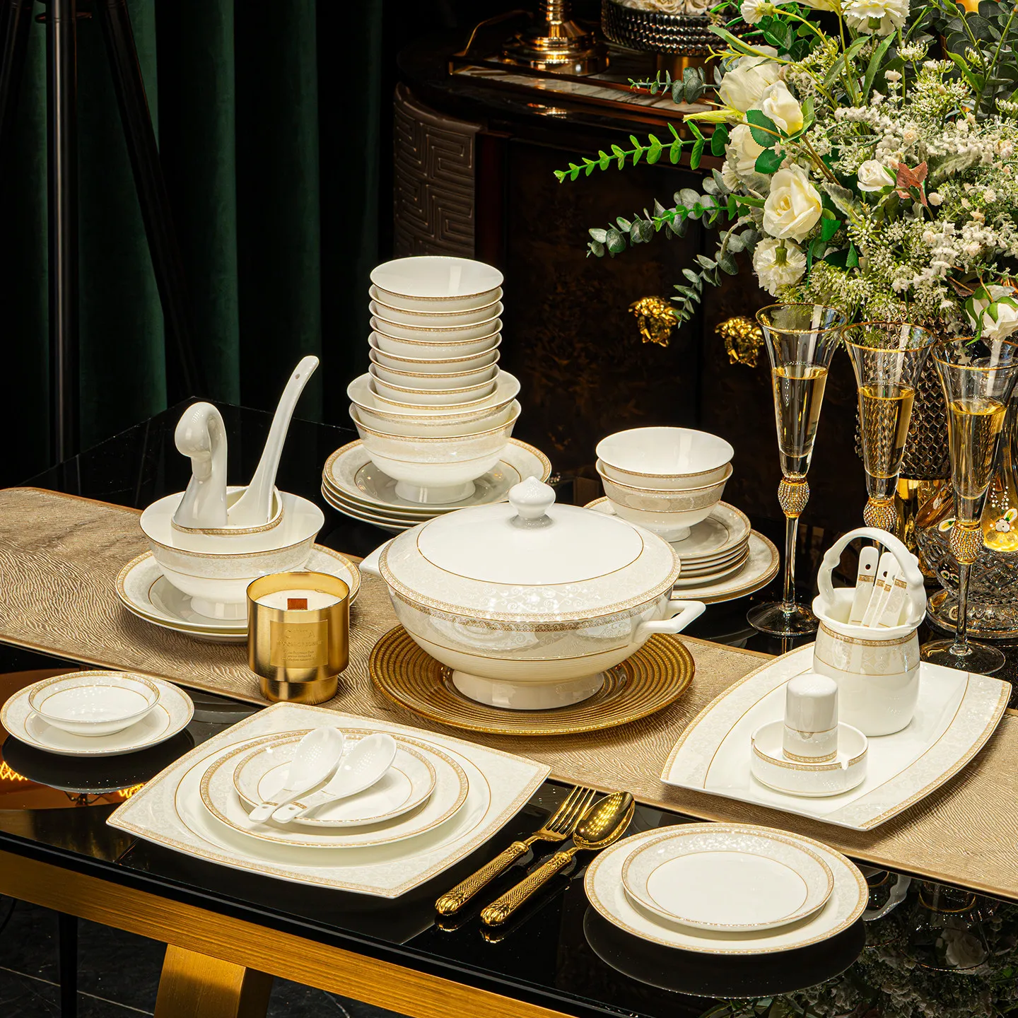 Elegant Luxury Dinnerware Sets Aesthetic Bowl Plates Dinner Tableware Set Jingdezhen Ceramic Conjunto De Pratos Plates Full Sets