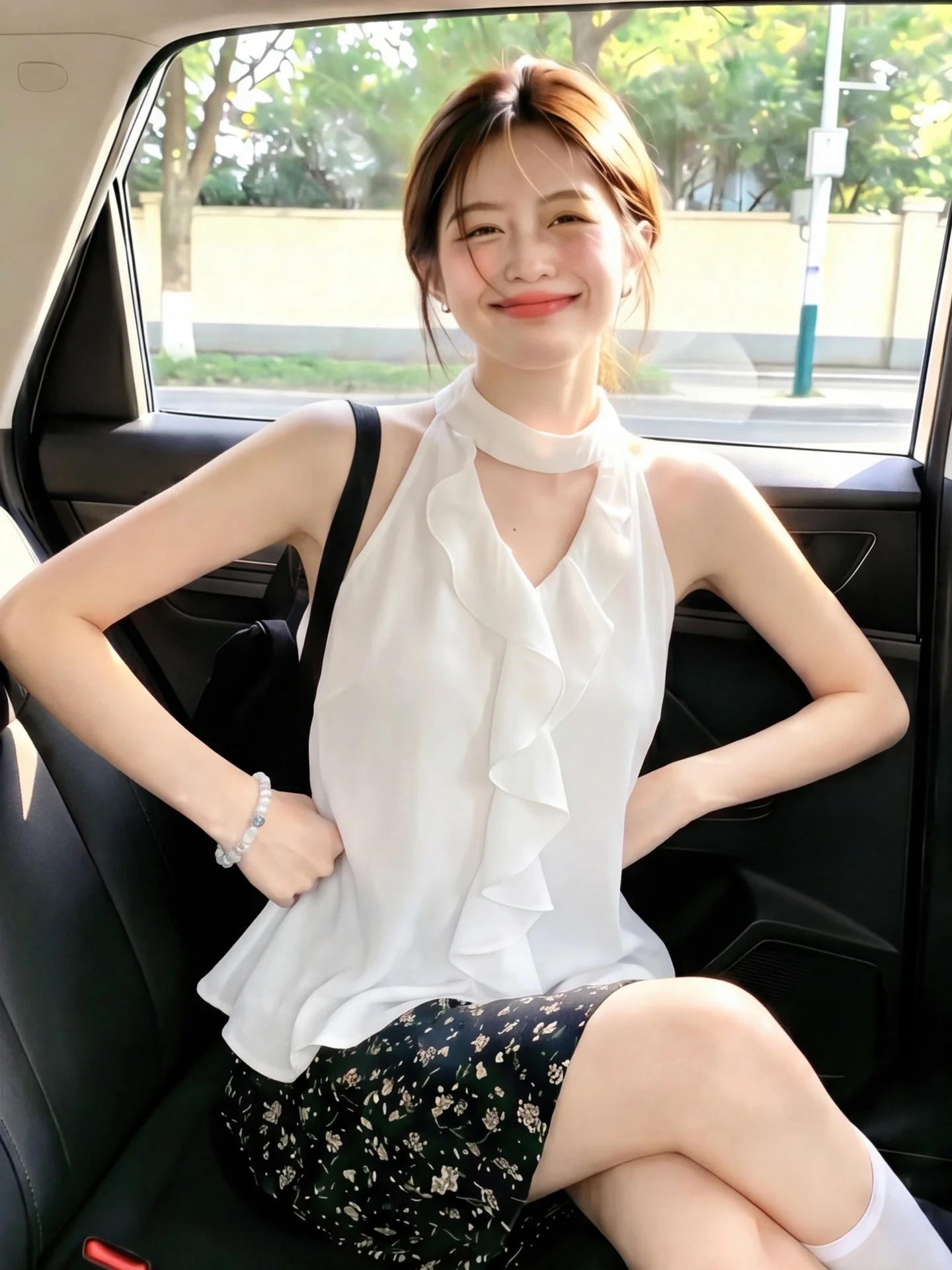 

Chic Unique Beautiful Summer Thin V-neck Neck Hanging Hemline Sleeveless Women's Chiffon Top French Style Slim Fit Pure Color