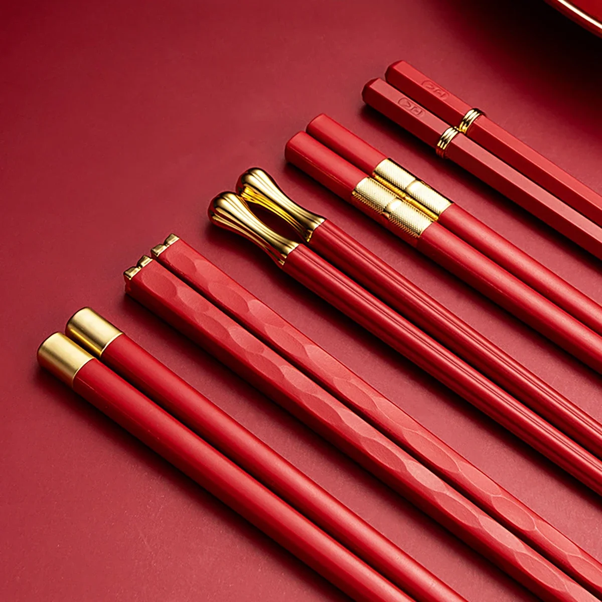 Variant: 5 Pairs Red Gold