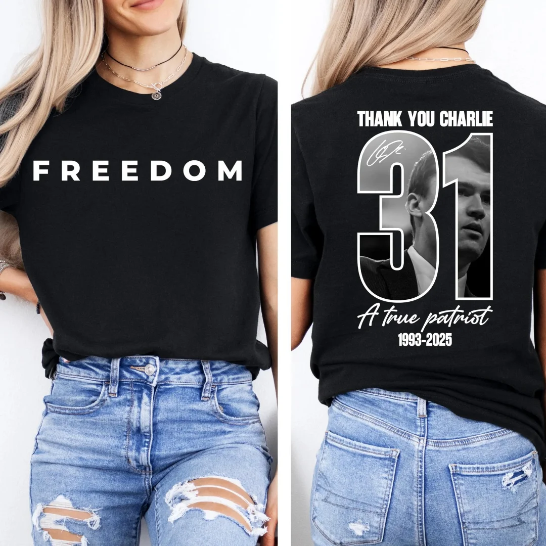 تشارلي كيرك هنا أنا لورد أرسلني قميصًا، قميص تشارلي كيرك الصلاة، الملابس المسيحية، قميص الإيمان الحرية Harajuku