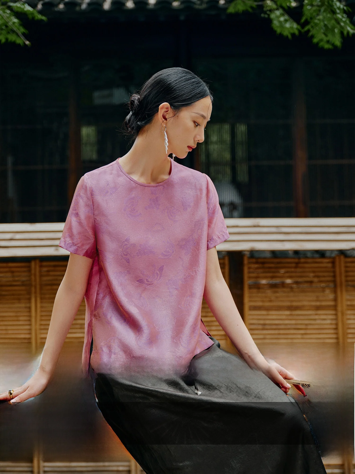 

Женская классическая китайская шелковая блузка CA Oriental Beau с имитацией жемчуга, круглым вырезом и струящимся шелковым эффектом, осенняя коллекция