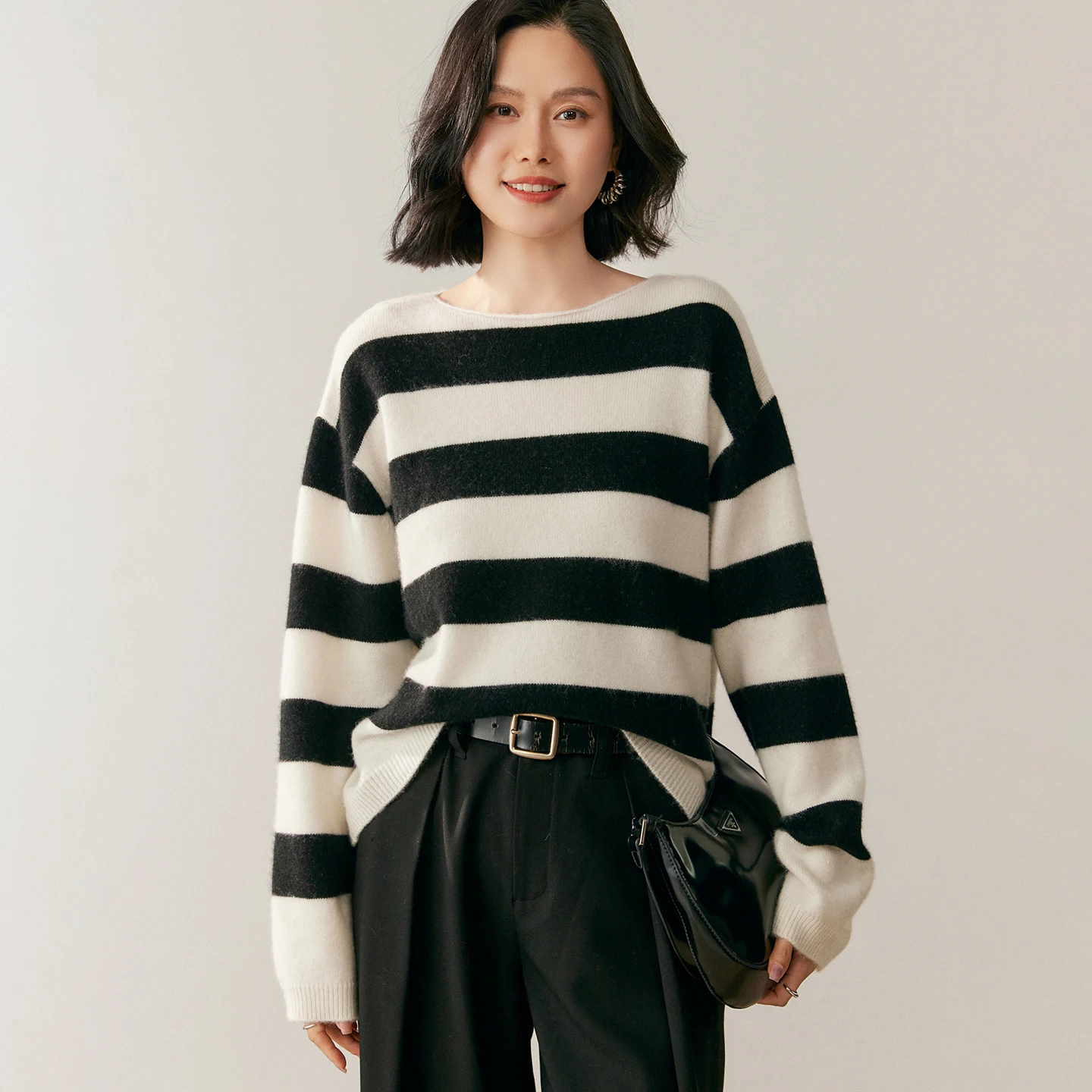 Vrouwen 100% Kasjmier Trui O-hals Gestreepte Trui Casual Losse Gebreide Jumper Buste 120-128 Cm Herfst Winter Kasjmier Kleding