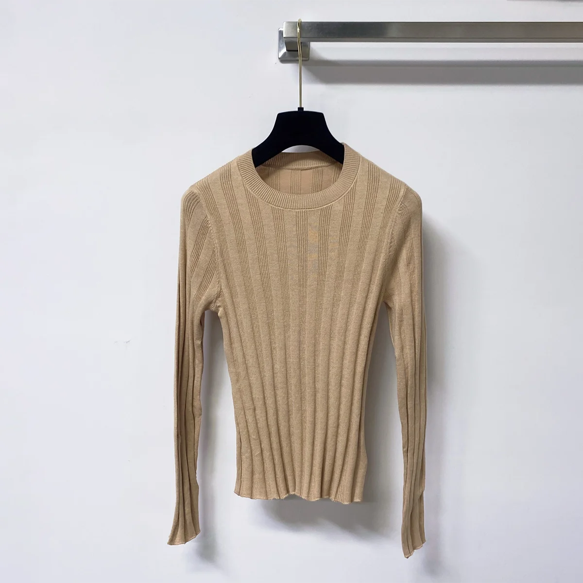 2026 high-quality women's round neck vertical pit stripe slim knit base sweater--26922146
