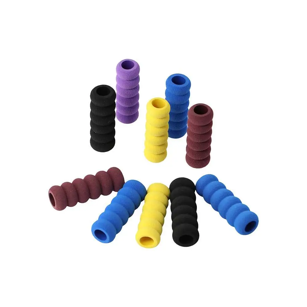 Комфортное пособие для письма разных цветов для детей, нескользящий захват для карандашей, держатель для карандашей, мягкий пенопластовый чехол для карандашей