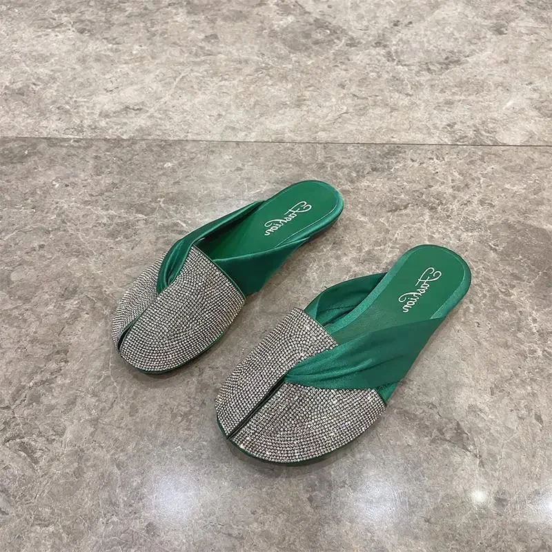 

Наружные женские тапочки и женские сандалии, черные водонепроницаемые шлепанцы, элегантная модная нескользящая обувь, новый стиль, уникальная обувь из ПВХ