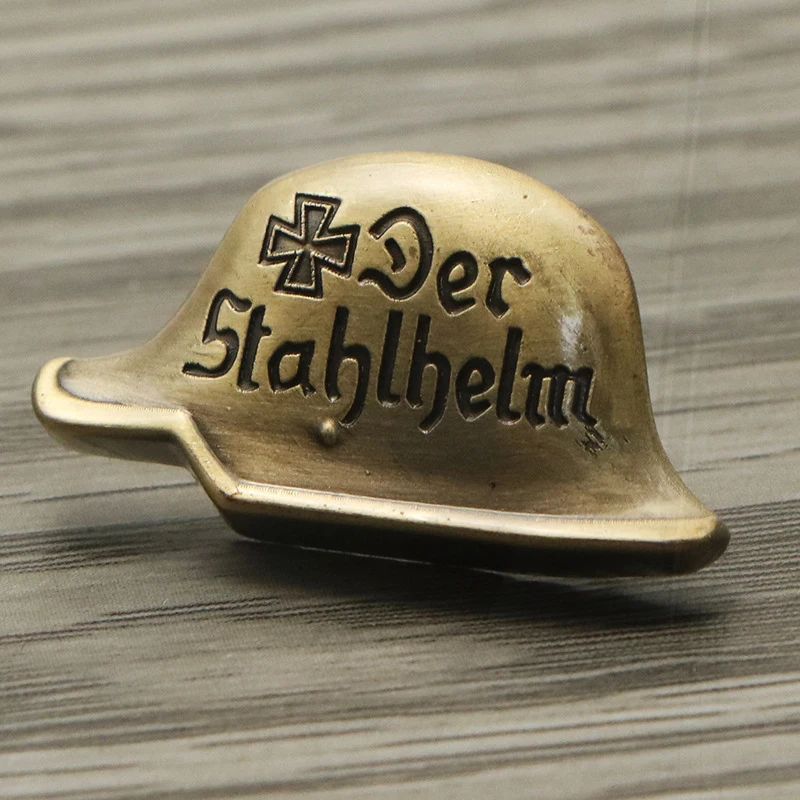 Medal Exquisite Helmet Emblem Commemorative