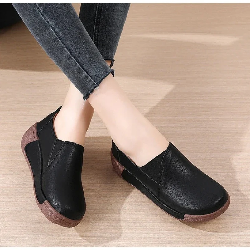 

Лето 2023, дышащая женская обувь, женские лоферы на плоской платформе, кожаные женские кроссовки на танкетке, мокасины, повседневная обувь без шнуровки
